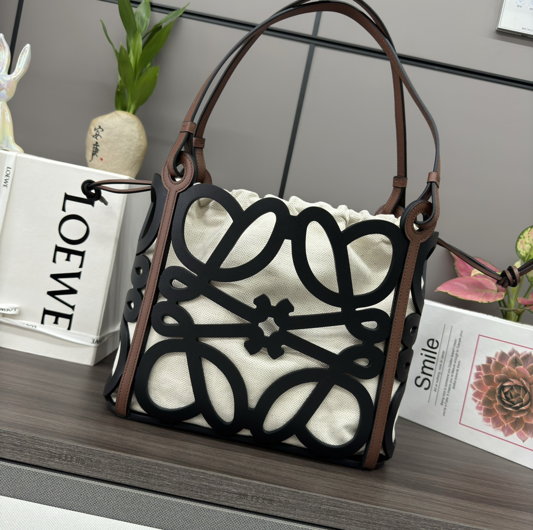 Bagsaaa L0ew* Anagram Cut-out Small Tote bag in brown and black leather - 32cm
