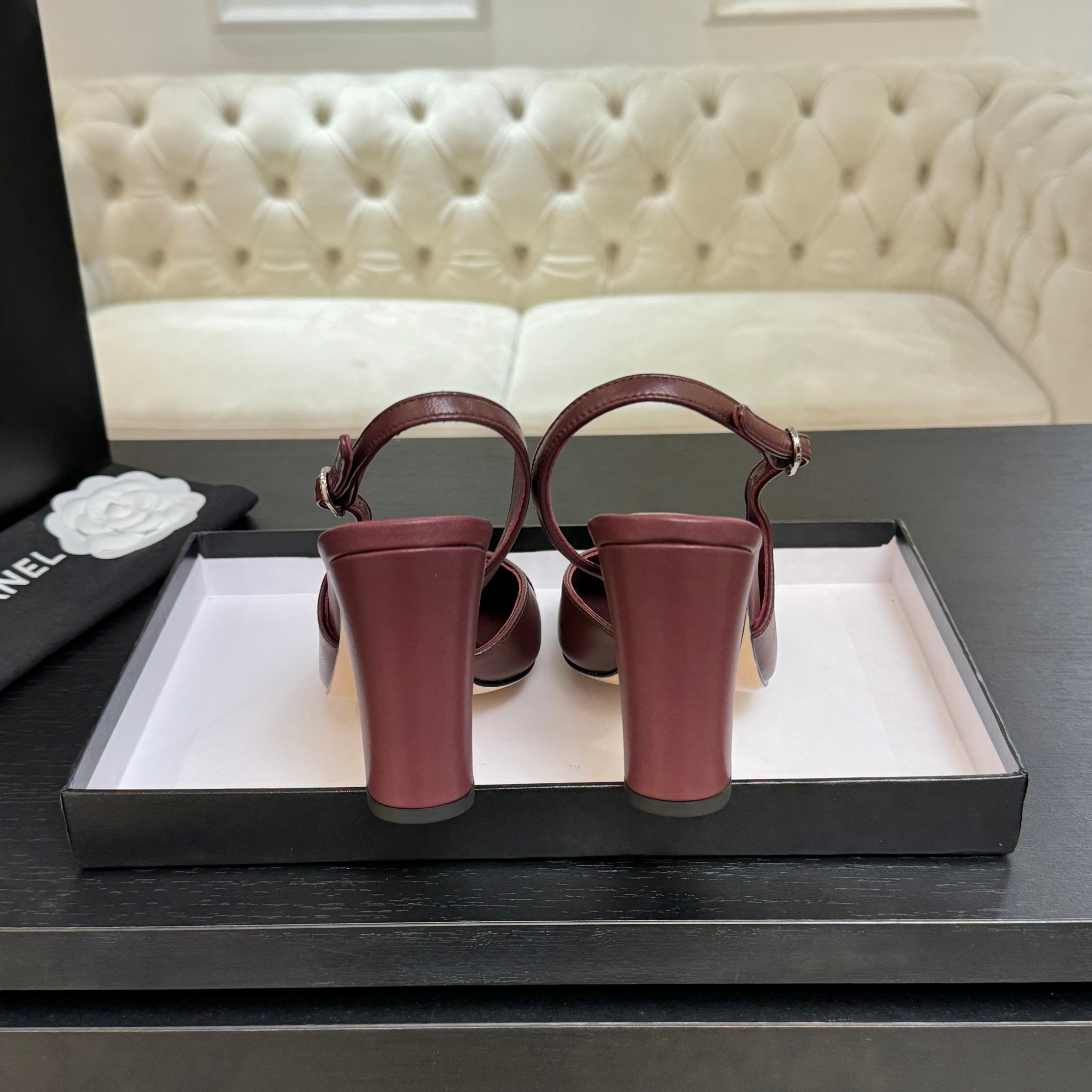 Bagsaaa Ch**el slingback pumps red with black cap toe