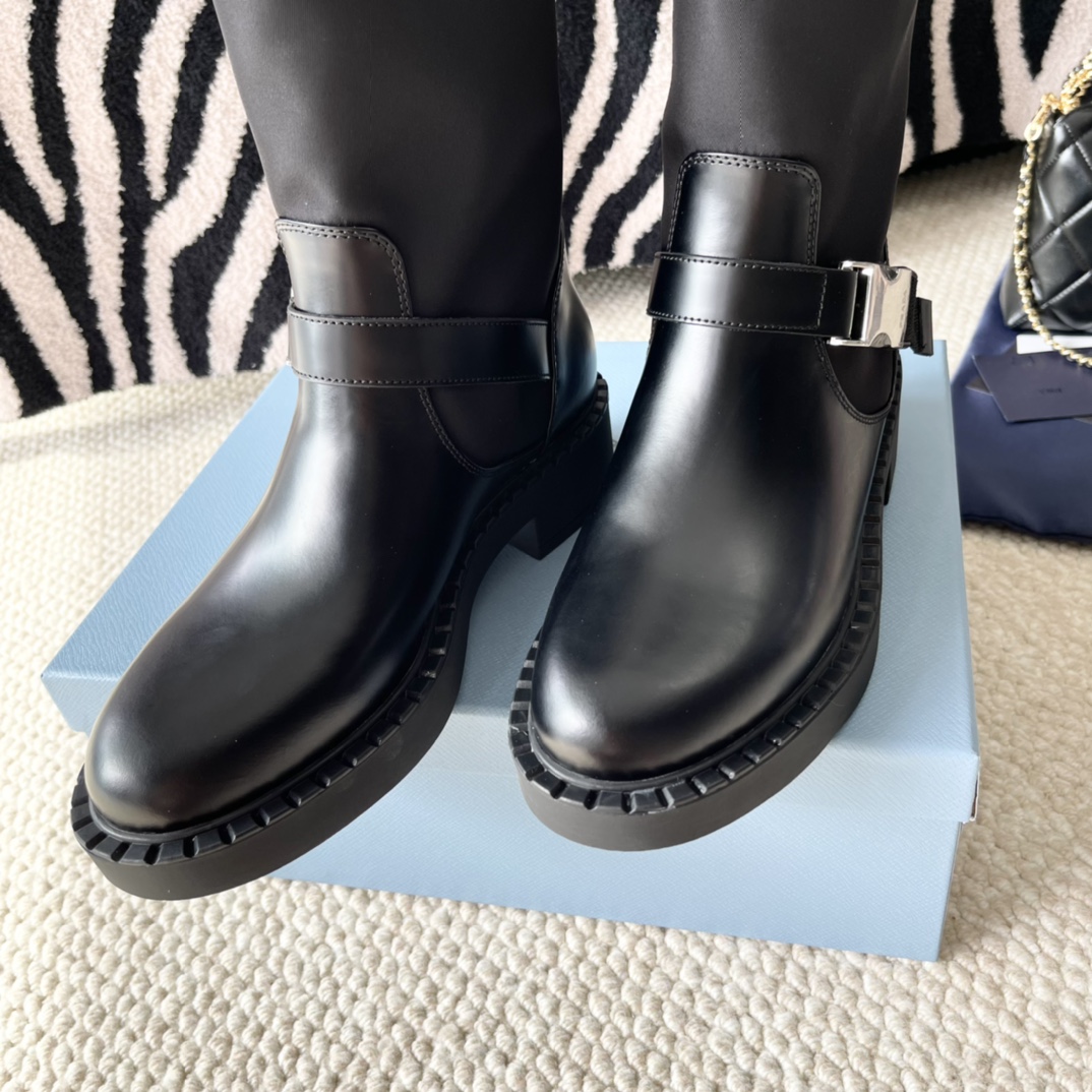 Bagsaaa Pra*a Monolith Re-Nylon and leather boots black