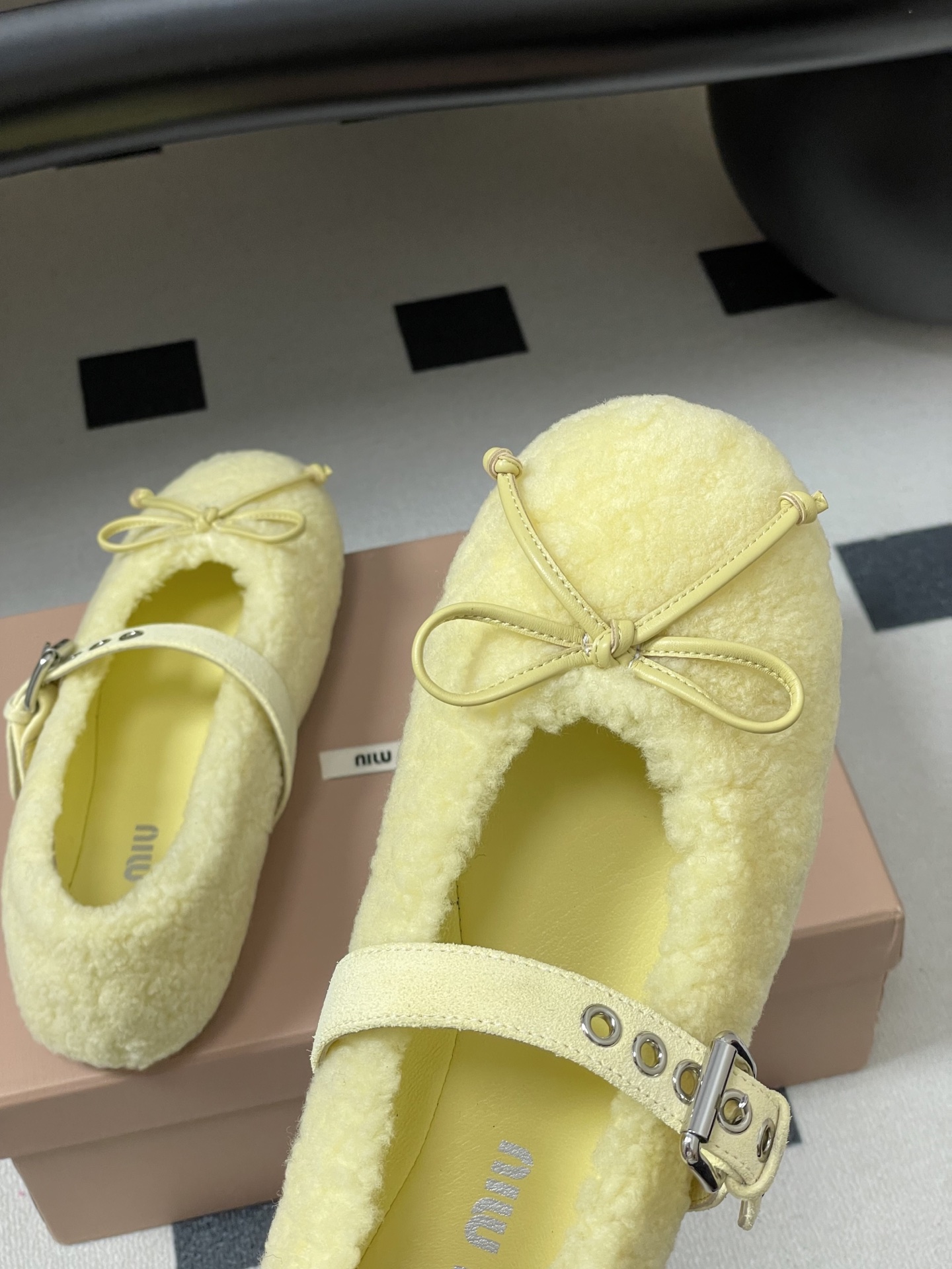 Bagsaaa Miu Miu Shearling Ballerinas light yellow