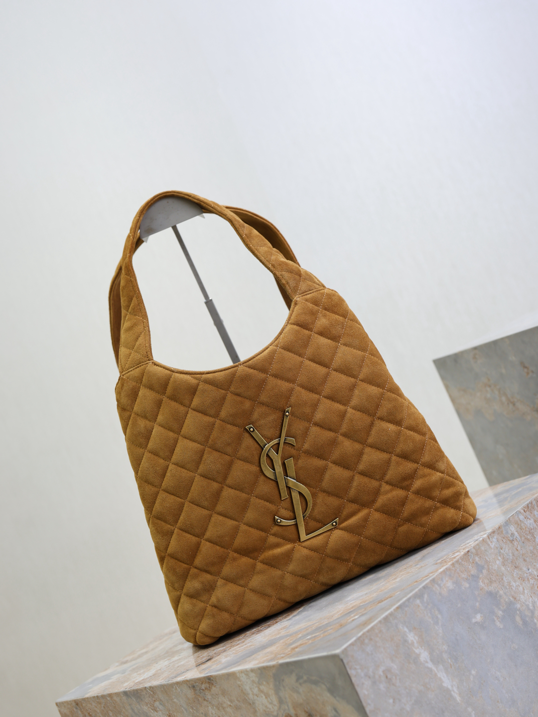 Bagsaaa Y51 ICARE Medium in quilted suede 858191 caramel cognac - 46cm
