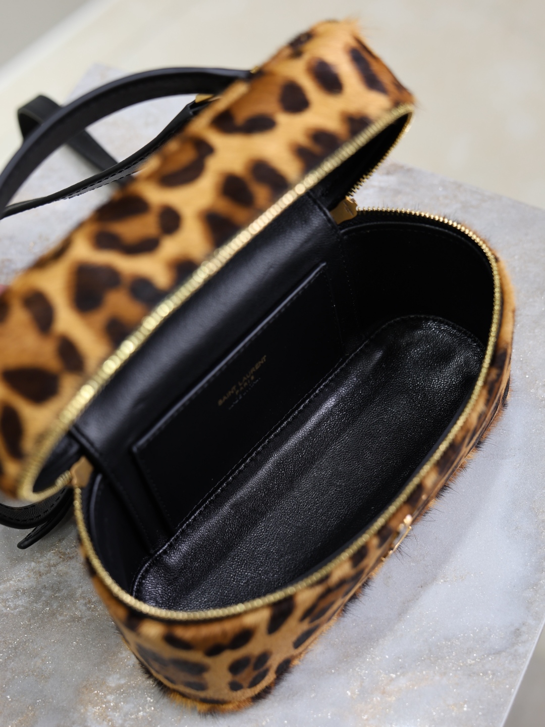 Bagsaaa Y51 Gaby leather-trimmed leopard-print calf hair shoulder bag - 18cm