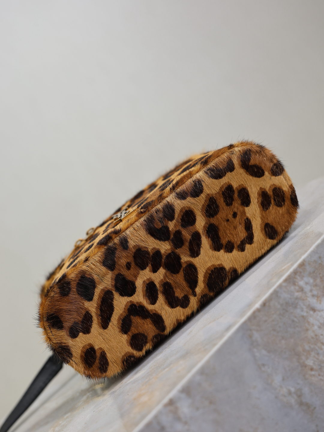 Bagsaaa Y51 Gaby leather-trimmed leopard-print calf hair shoulder bag - 18cm