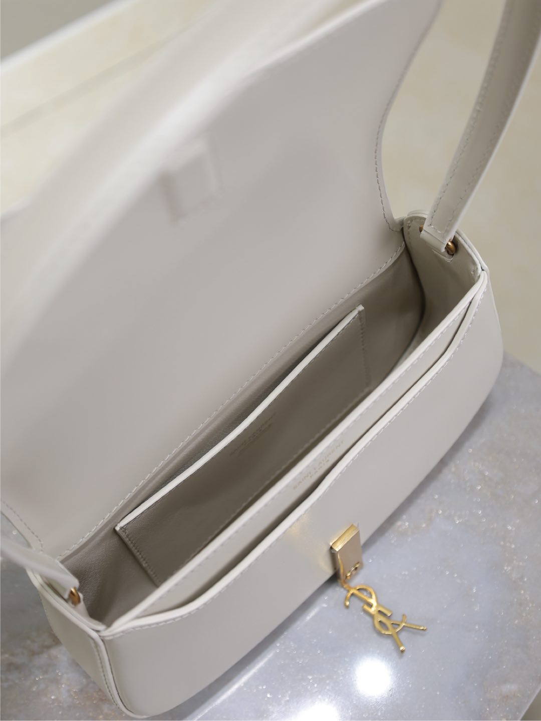 Bagsaaa Y51 Mini Voltaire In Box Sa1nt Lau*nt 779642 white - 21 X 11 X 4.5 CM