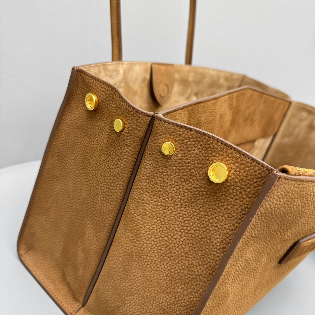 Bagsaaa Alaïa "Le Teckel" tote bag beige - 45cm