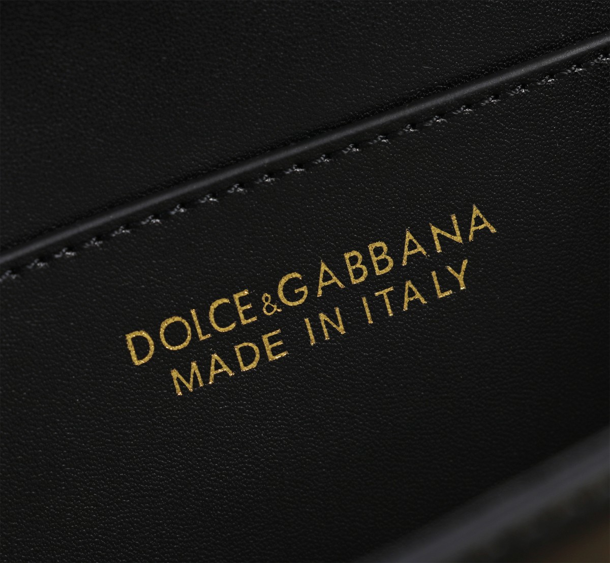 Bagsaaa Dolce & Gabbana 3.5 DG Logo Shoulder Bag black - 19cm