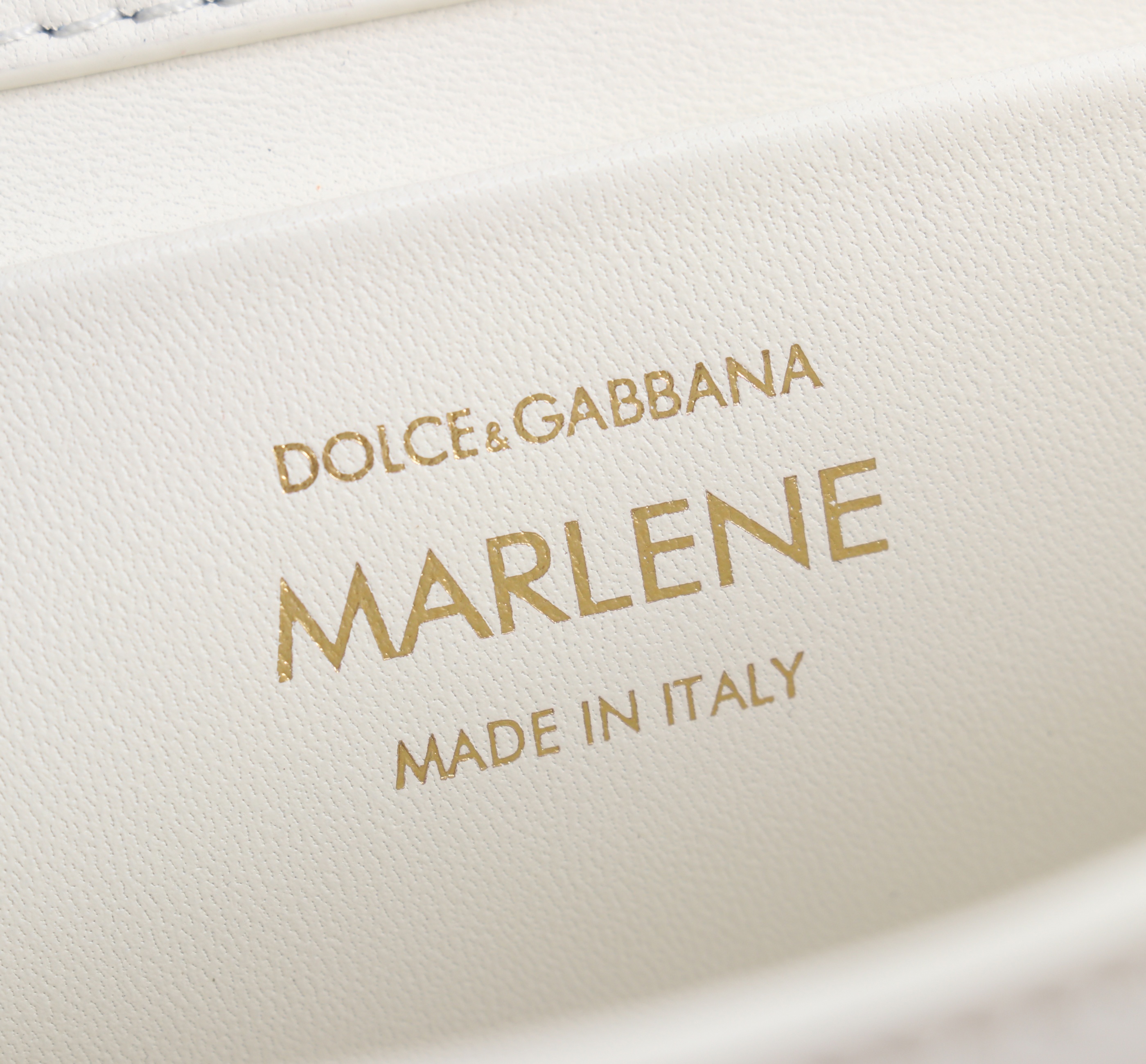 Bagsaaa Dolce & Gabbana Marlene crossbody bag in white - 18cm