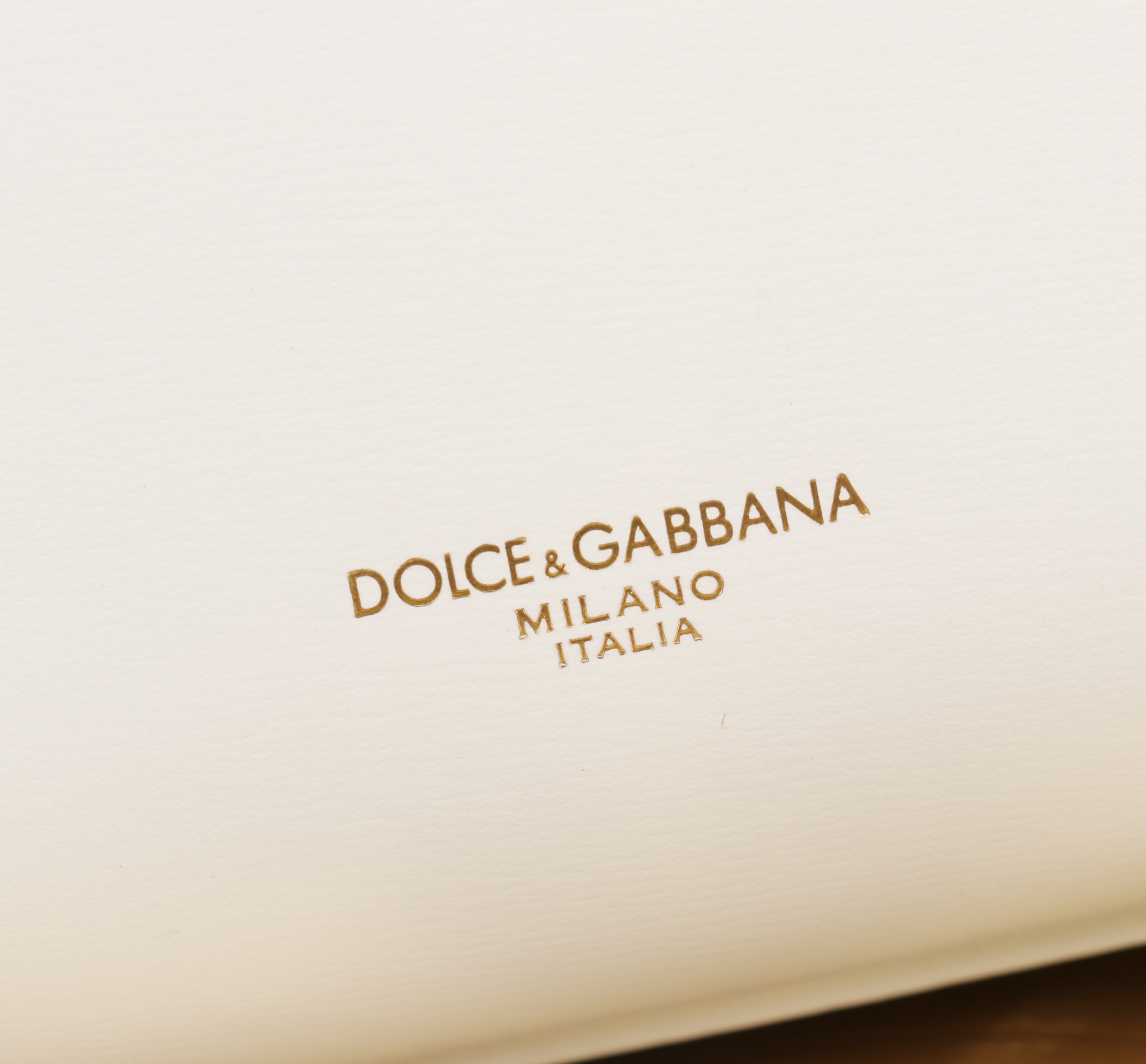 Bagsaaa Dolce & Gabbana Marlene crossbody bag in white - 18cm