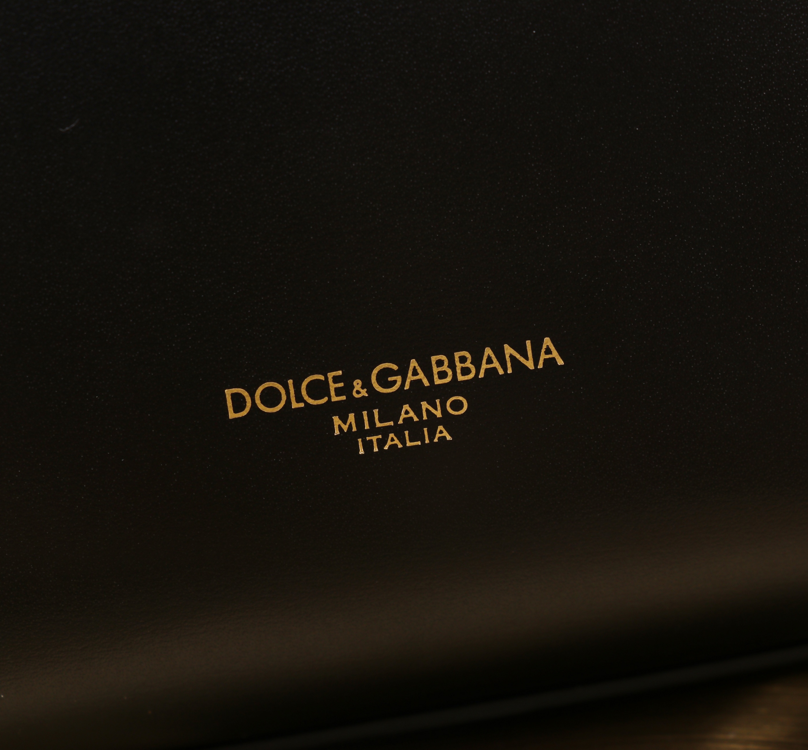 Bagsaaa Dolce & Gabbana Marlene crossbody bag in black - 18cm