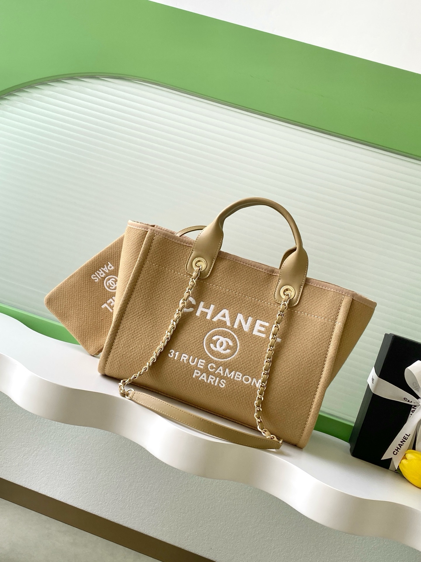 Bagsaaa Ch**el Deauville Small Shopping Tote bag in beige - 33cm