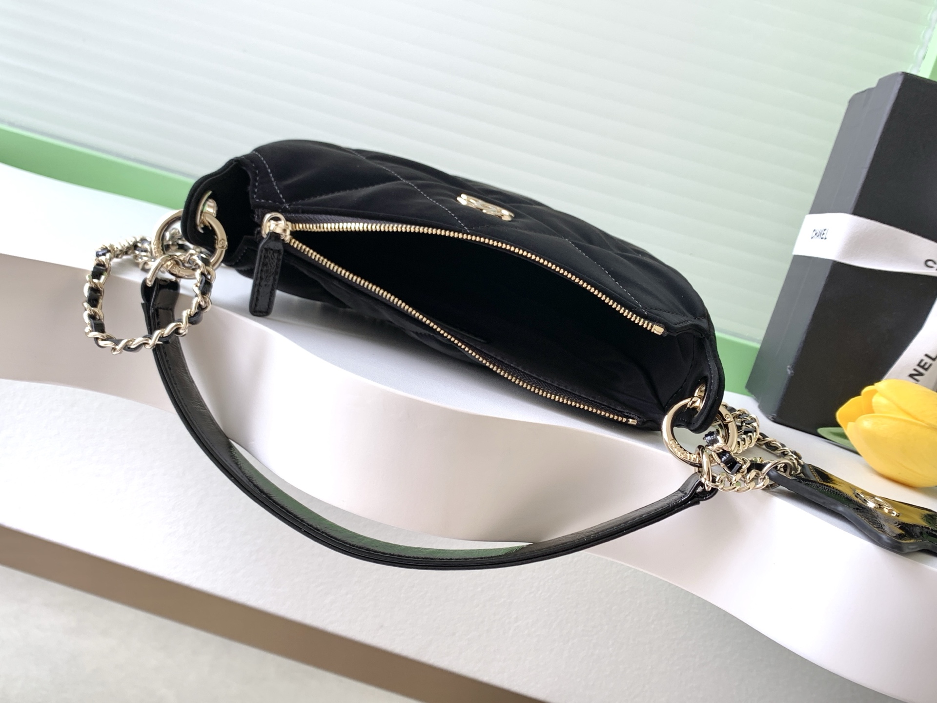 Bagsaaa Ch**el Clutch With Chain AP4791 Black Velvet - 22cm