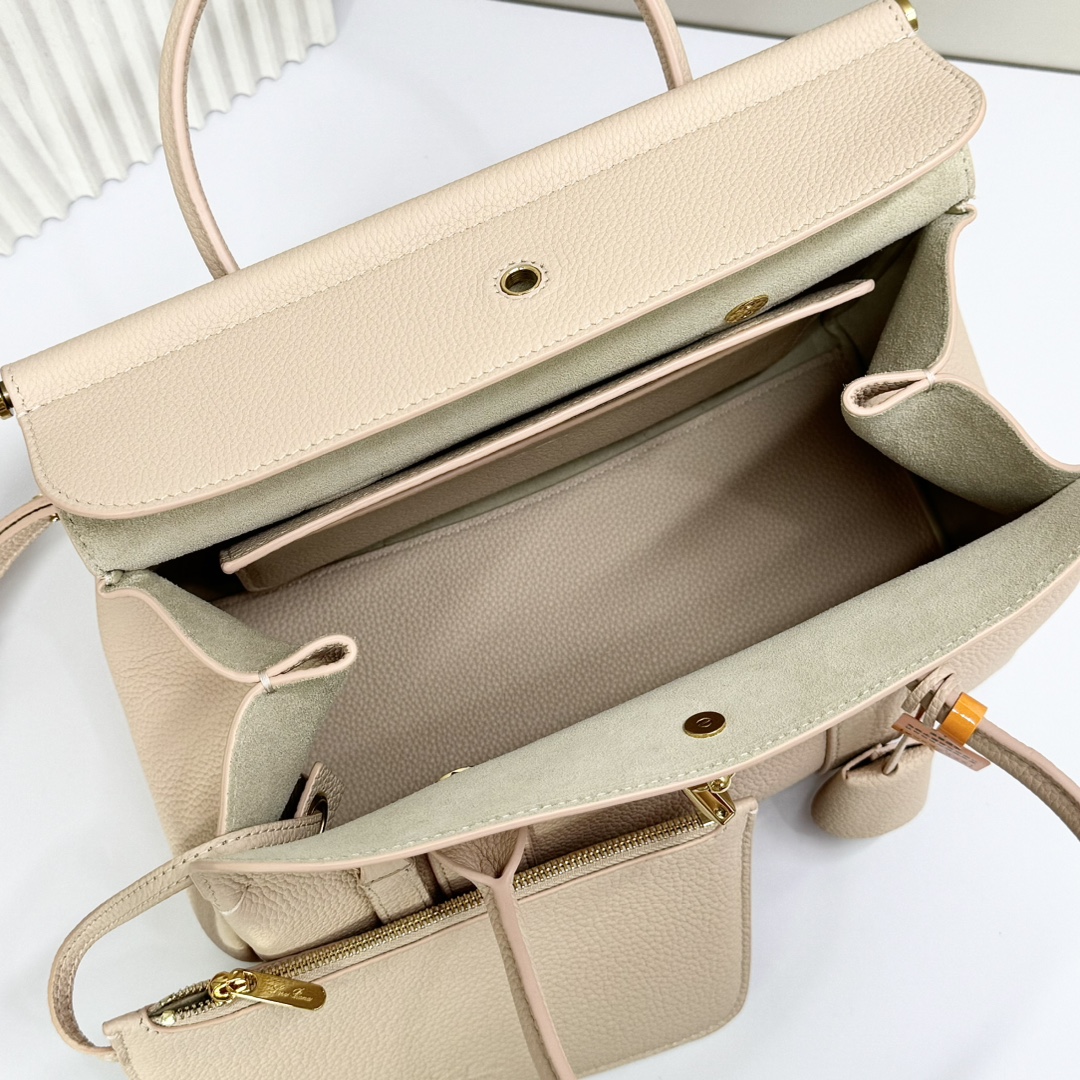 Bagsaaa L0r0 P1ana Loom bag L25 Beige - 25cm