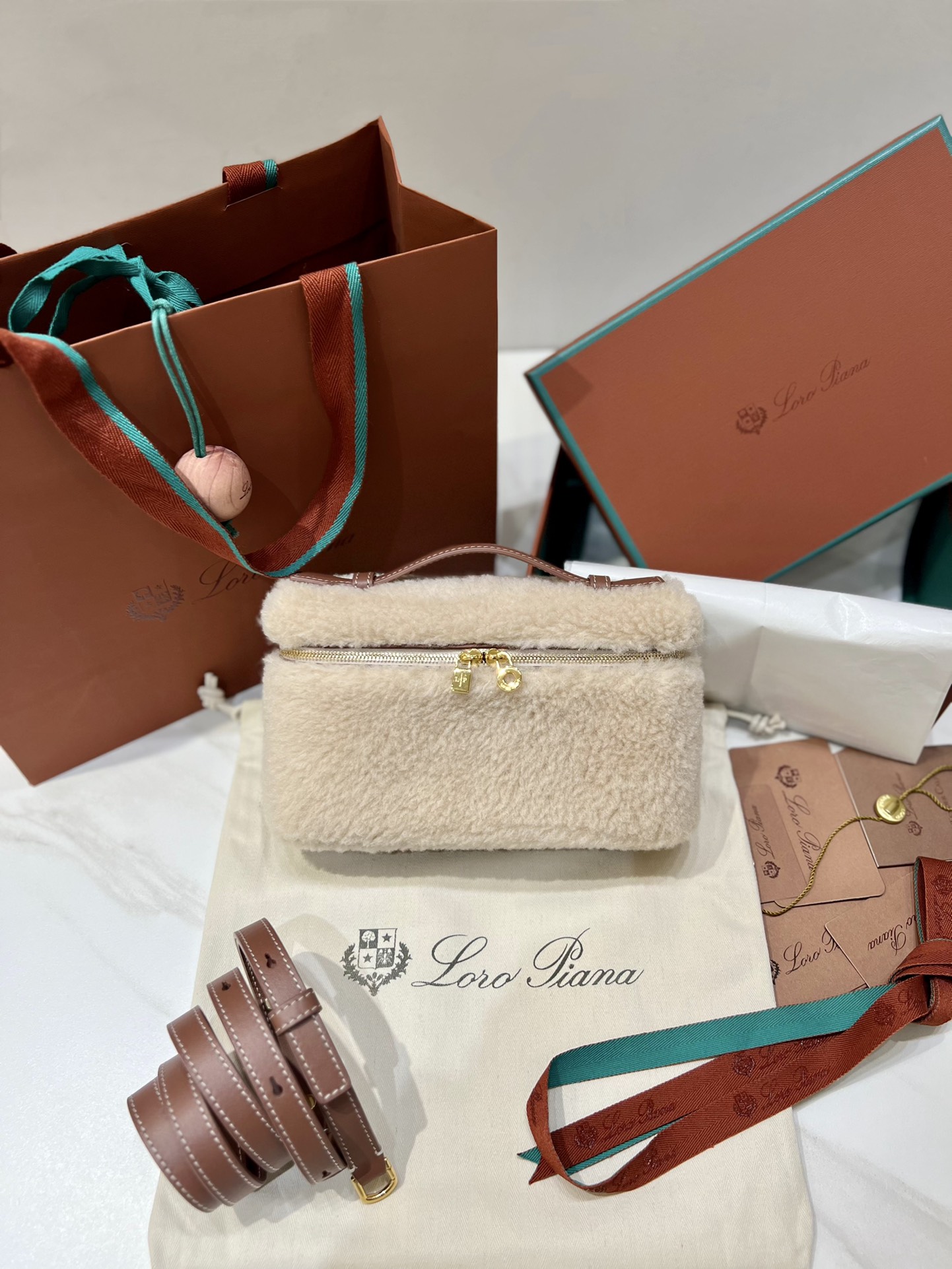 Bagsaaa L0r0 P1ana Extra Pocket L19 Cashfur - 19cm