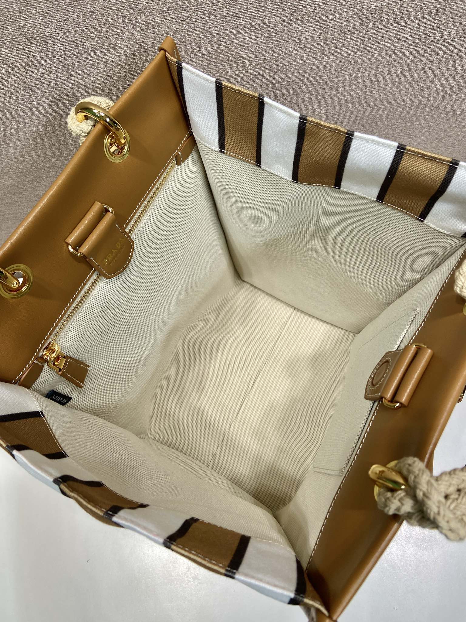 Bagsaaa Pra*a large printed canvas and leather tote bag in a striped pattern 1BG561 - 35cm
