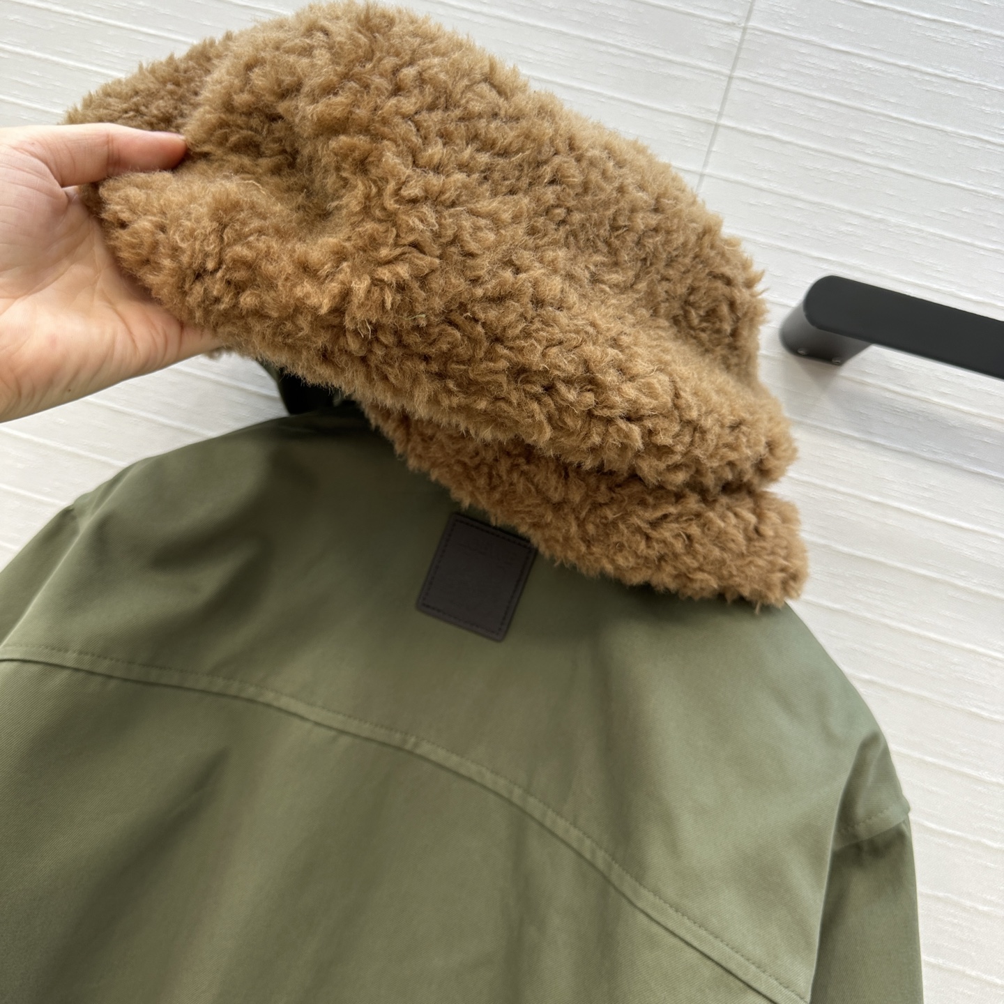 Bagsaaa L0ew* Short Parka in cotton green