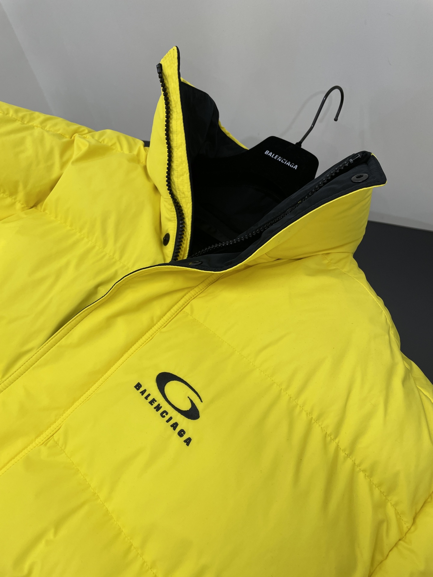 Bagsaaa Ba1en*iaga padded coat yellow