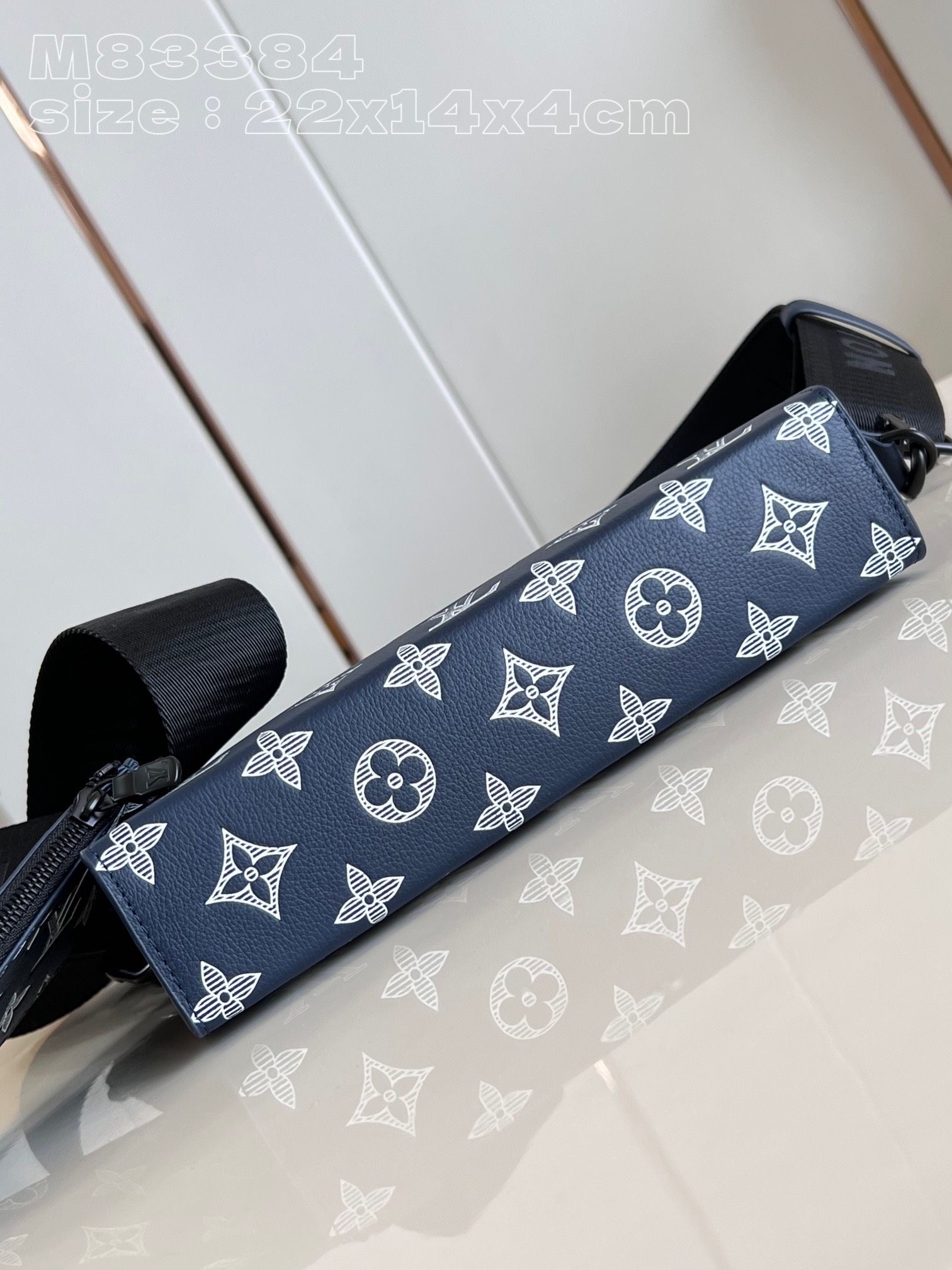 Bagsaaa LV M83384 Gaston Wearable Wallet Ink Blue/White - 22cm