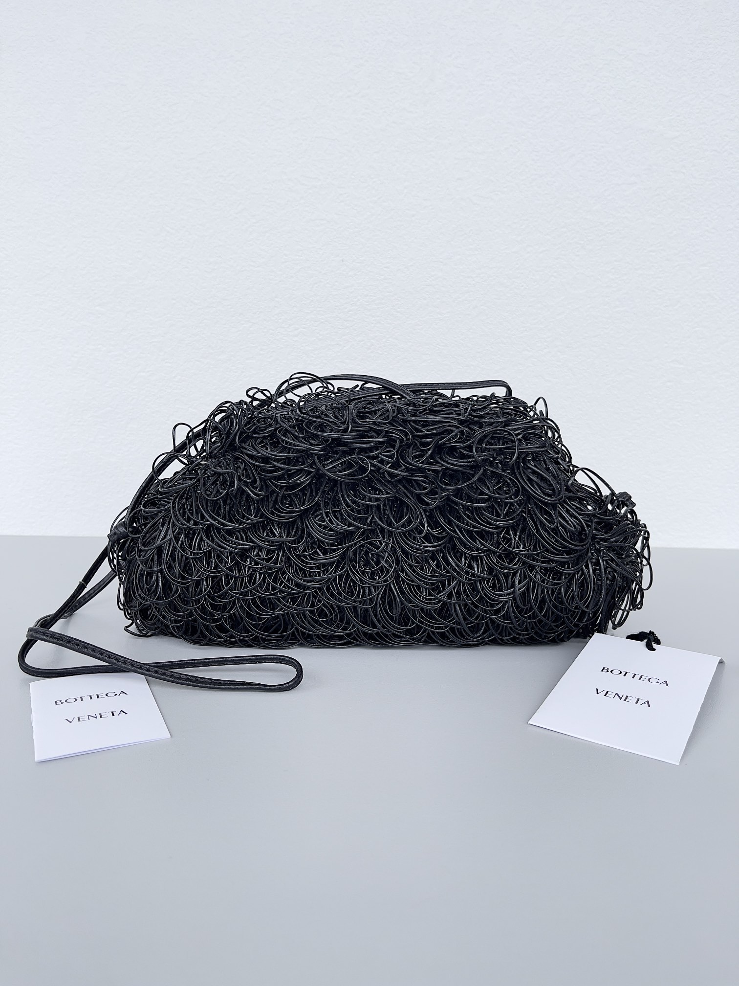 Bagsaaa B0tt*ga Ven*ta The Sponge Pouch clutch bag black - 22cm