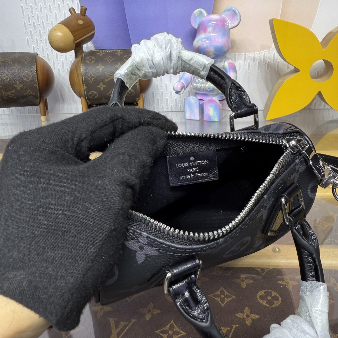 Bagsaaa LV M26573 Nano Speedy Monogram Eclipse - 16cm