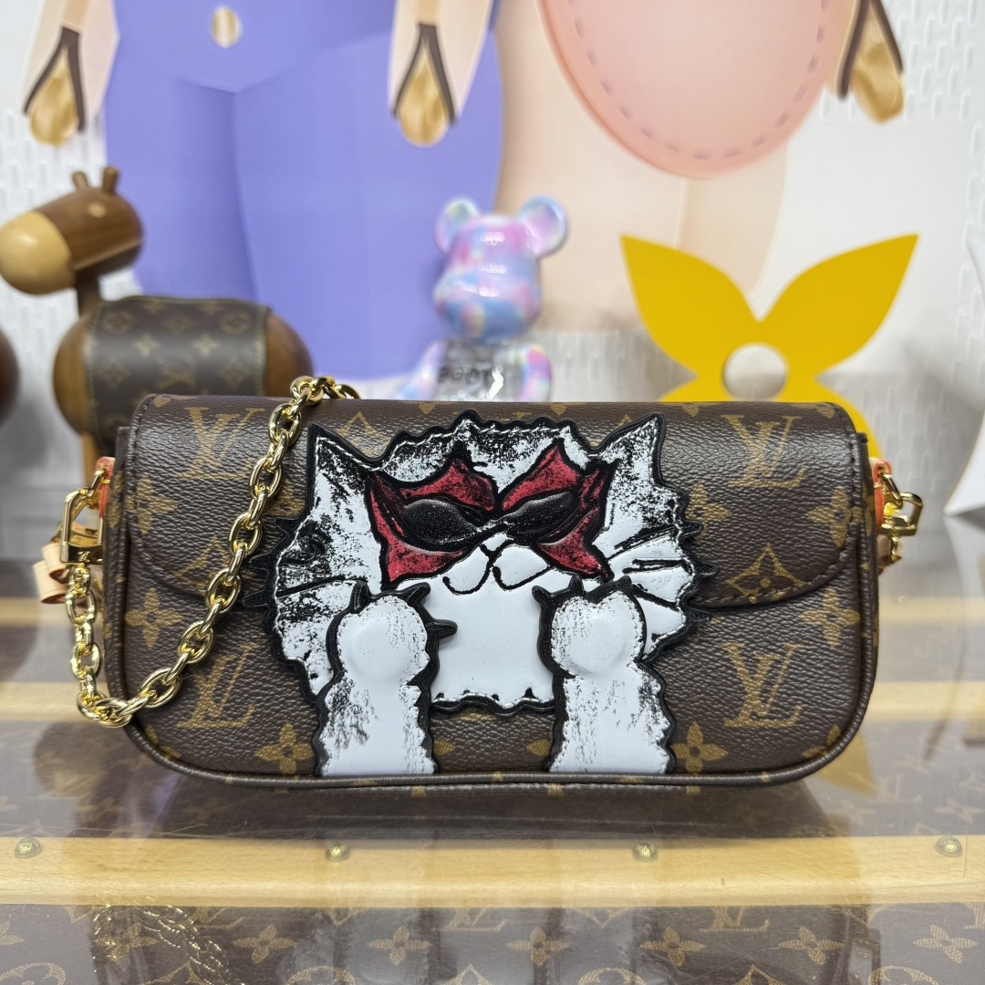 Bagsaaa M15148 L0vis Vvtt0n Travels With Grace Coddington Wallet On Chain Ivy - 23.5cm