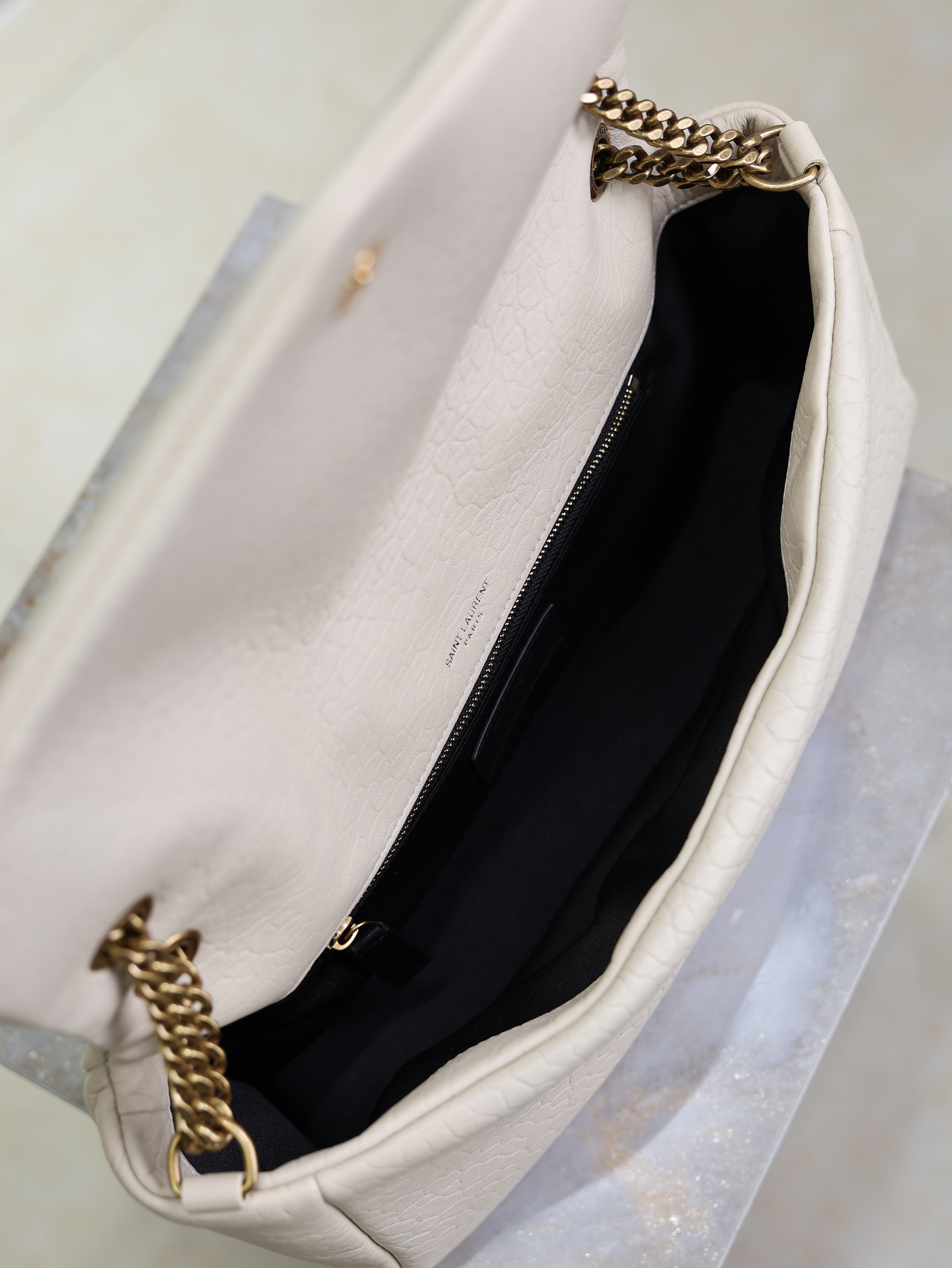 Bagsaaa Y51 Calypso Medium In Grained Lambskin 800916 Off White - 30cm