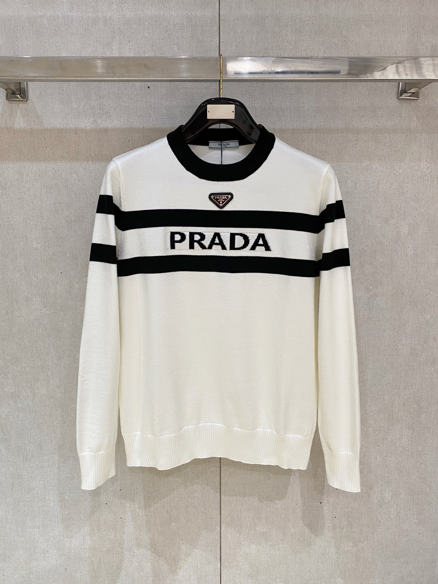 Bagsaaa Pra*a sweatshirt white long sleeves