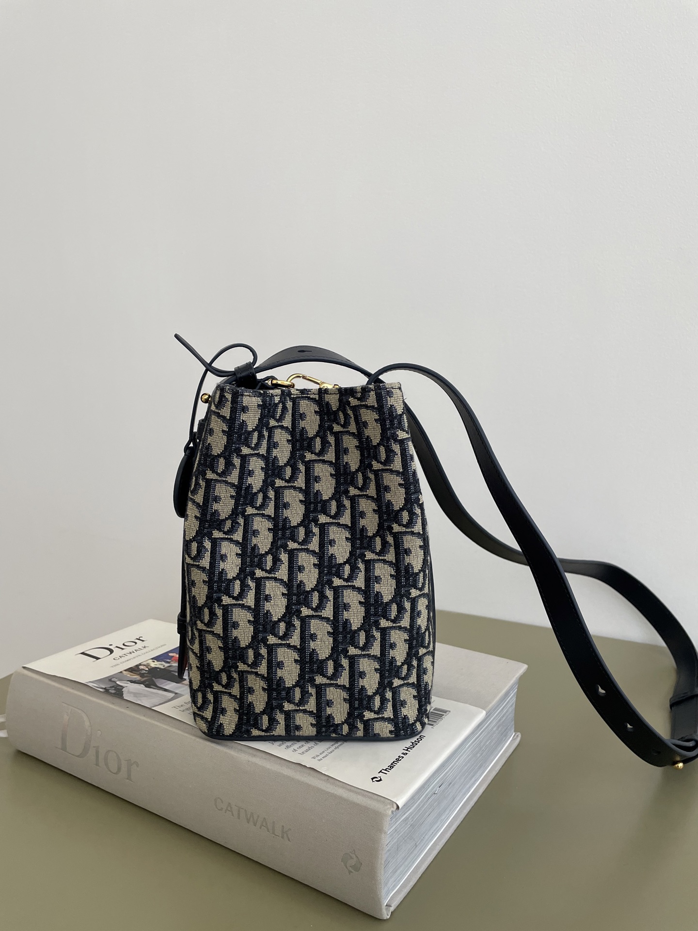 Bagsaaa D10rstar Mini Bucket Bag Blue D10r Oblique Jacquard - 16cm