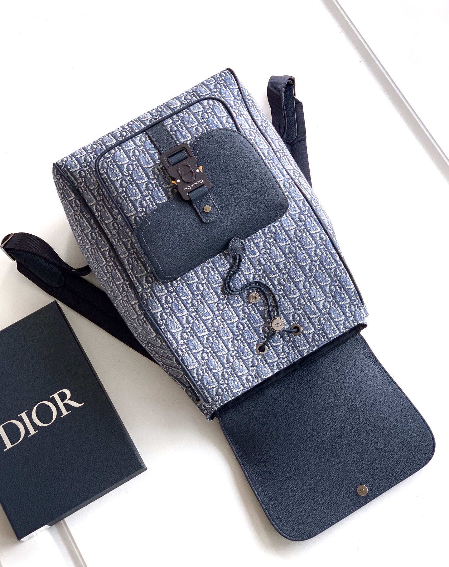 Bagsaaa D10r Saddle Backpack with Flap Blue D10r Oblique Jacquard and Blue Grained Calfskin - 41cm