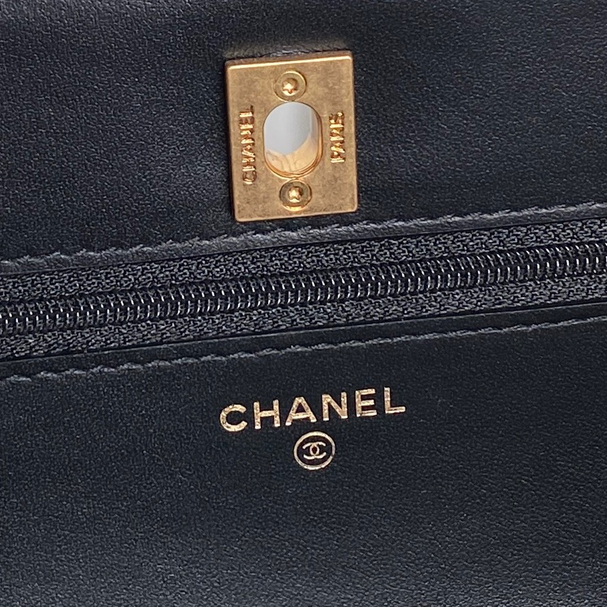 Bagsaaa Ch**el Wallet On Chain AP4785 Black - 19.2cm