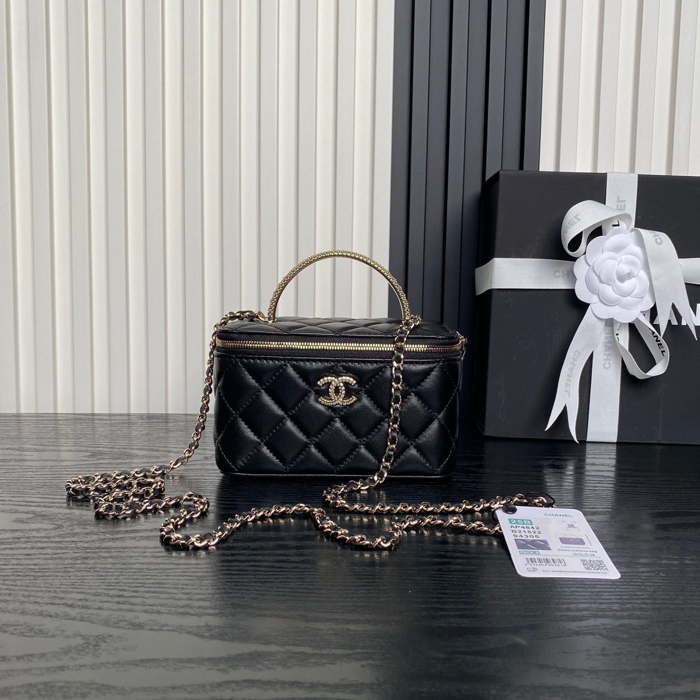 Bagsaaa Ch**el Long Vanity with Chain AP4842 Black - 17cm