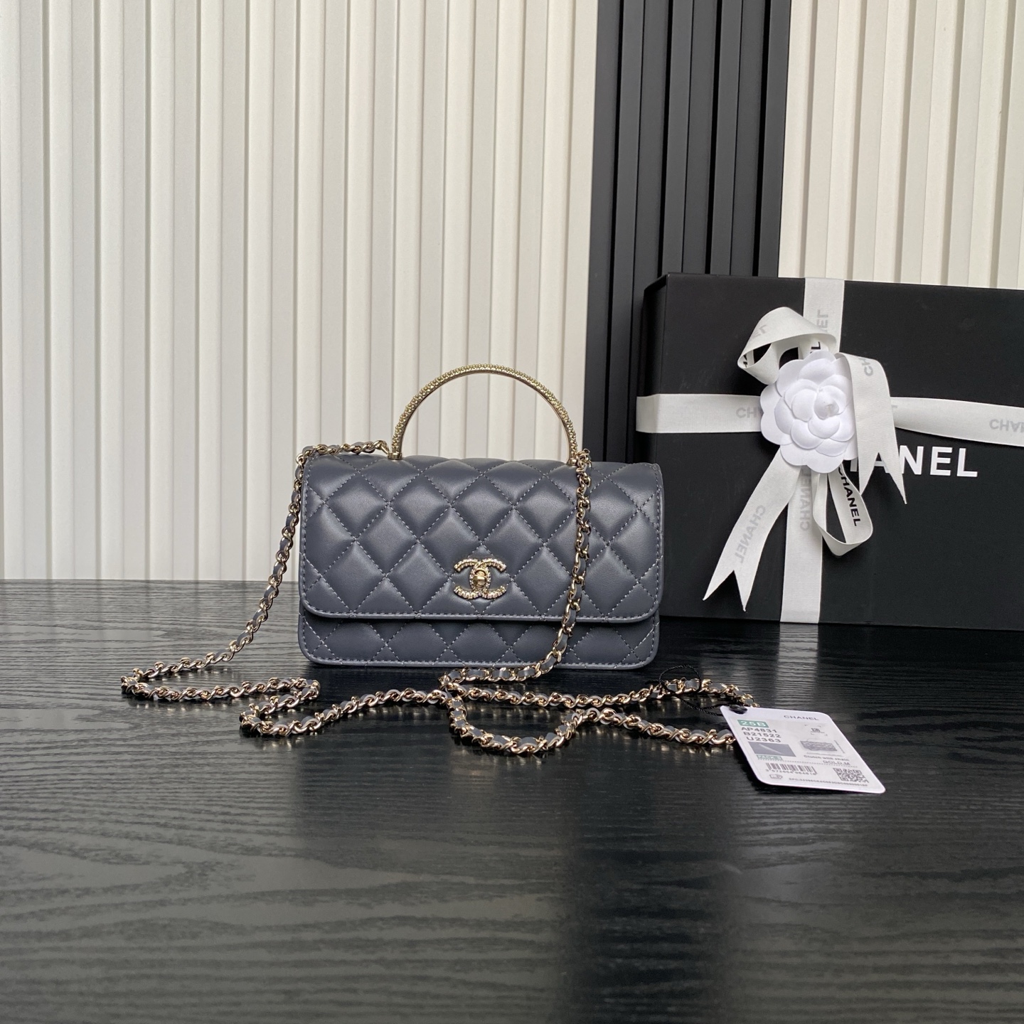 Bagsaaa Ch**el Clutch with chain AP4831 Gray - 18.5cm