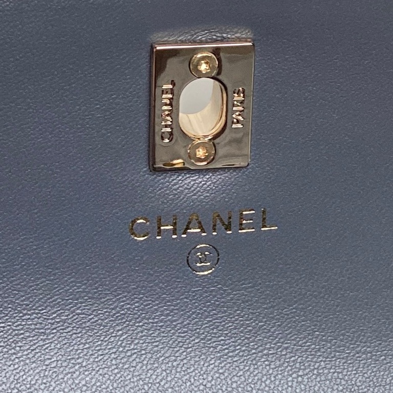 Bagsaaa Ch**el Clutch with chain AP4831 Gray - 18.5cm