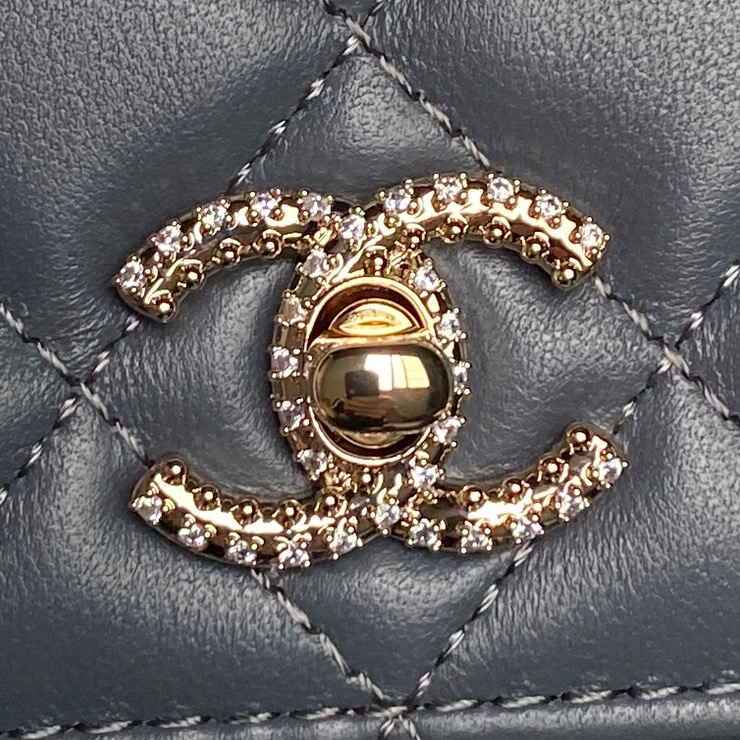 Bagsaaa Ch**el Clutch with chain AP4831 Gray - 18.5cm