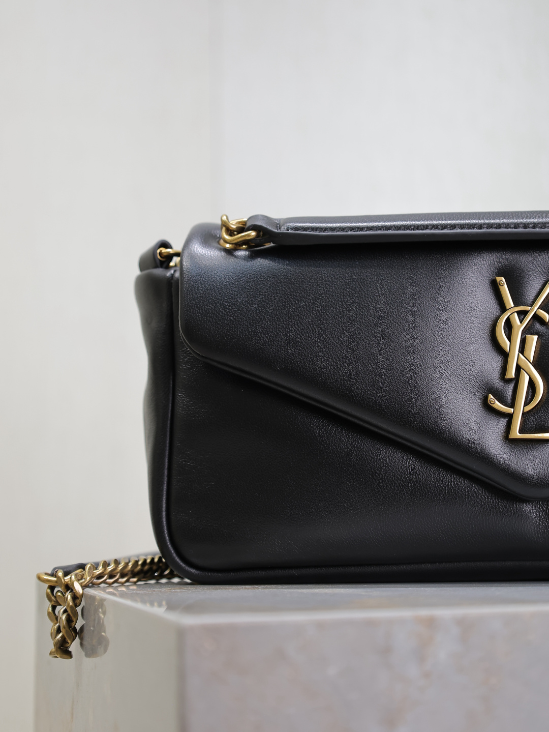 Bagsaaa Y51 Calypso Small In Plunged Lambskin 734153 Black - 26×14×7cm