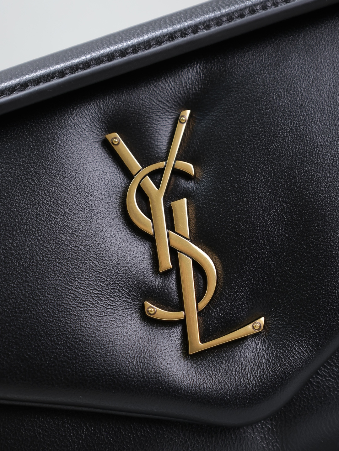 Bagsaaa Y51 Calypso Small In Plunged Lambskin 734153 Black - 26×14×7cm