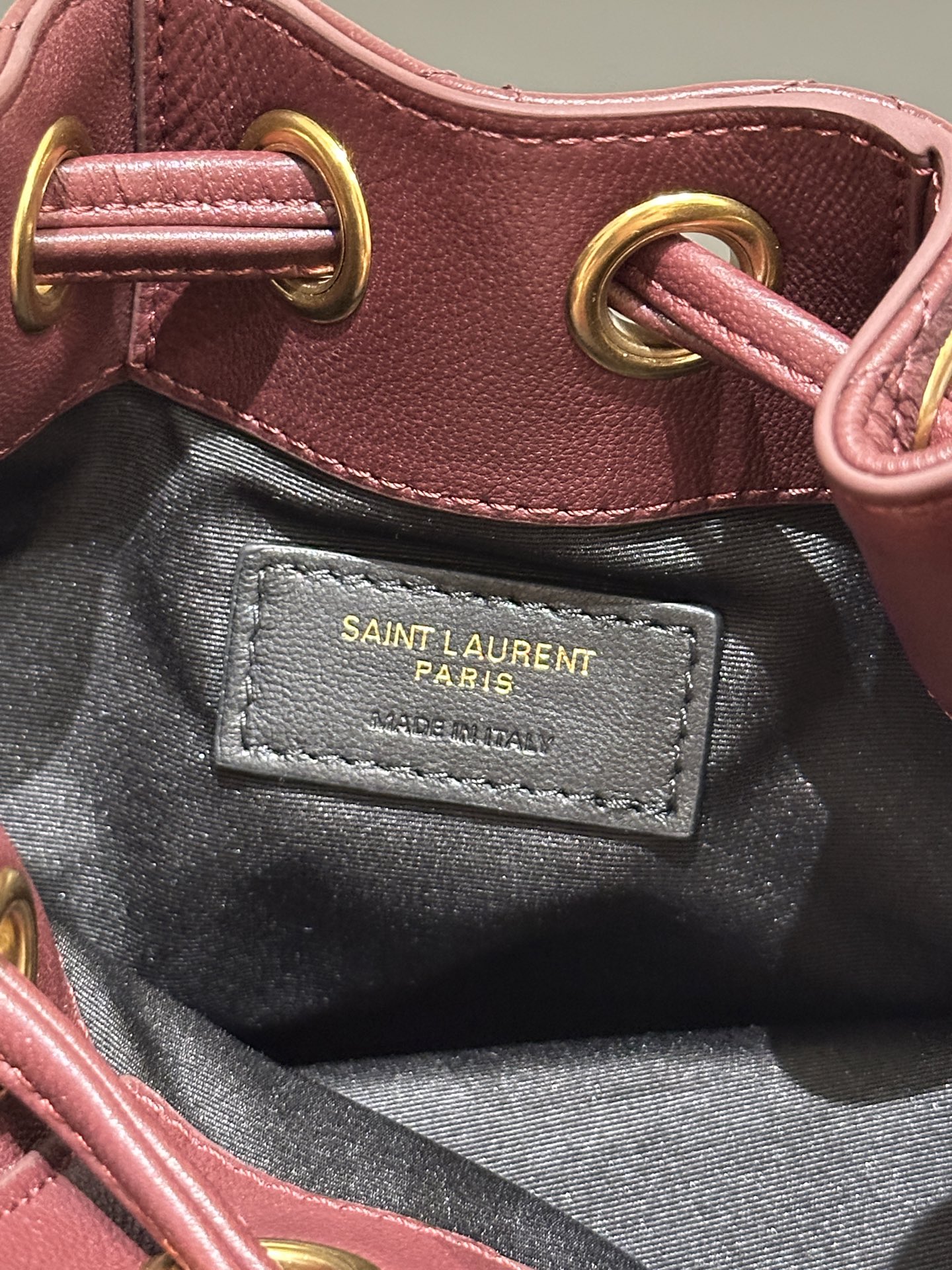 Bagsaaa Y51 Cassandre small bucket bag burgundy - 25cm