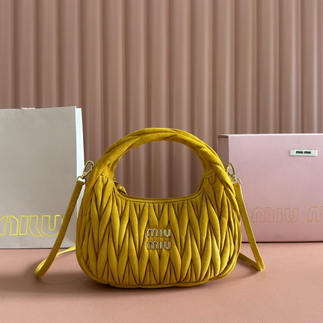 Bagsaaa Miu Miu Wander matelassé suede bag 5BC125 yellow - 20cm