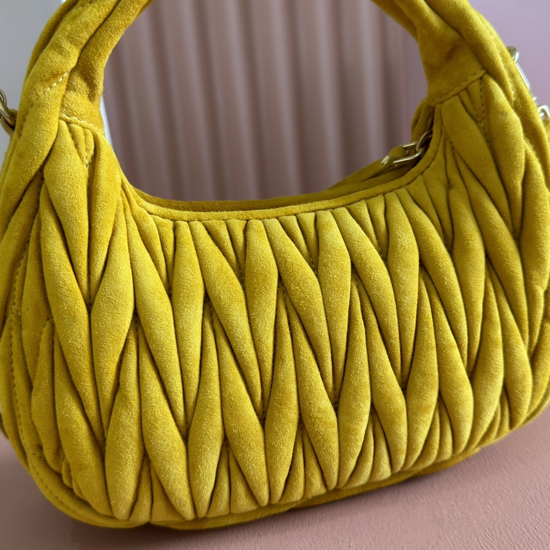Bagsaaa Miu Miu Wander matelassé suede bag 5BC125 yellow - 20cm