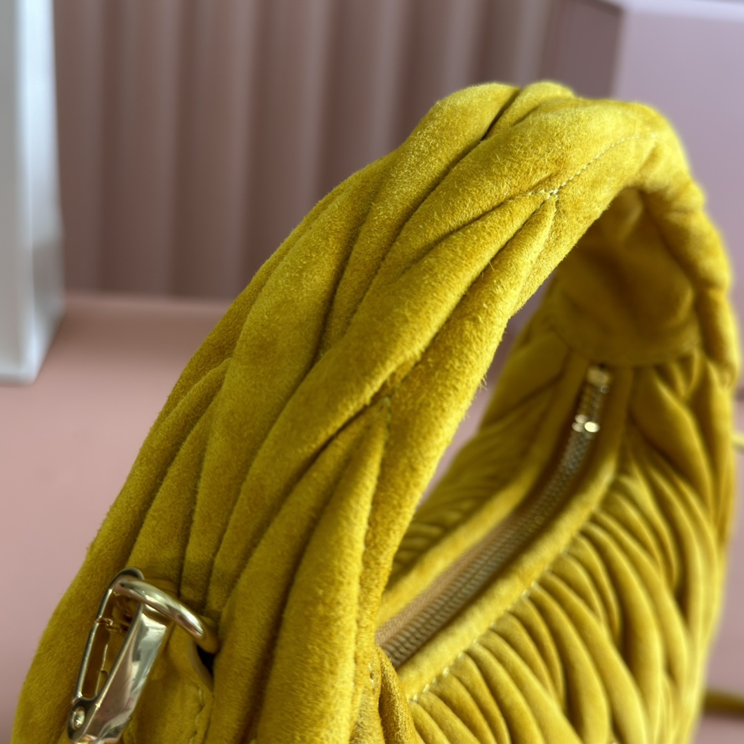 Bagsaaa Miu Miu Wander matelassé suede bag 5BC125 yellow - 20cm