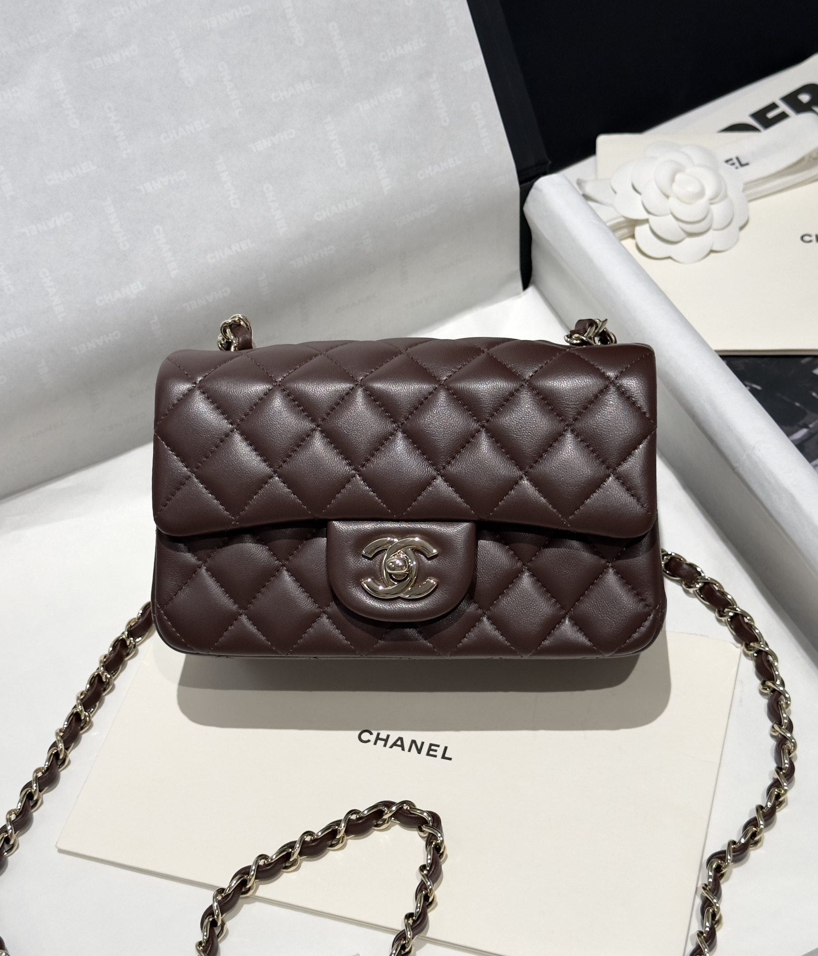 Bagsaaa Ch**el Mini Classic Flap handbag in dark brown - 20cm