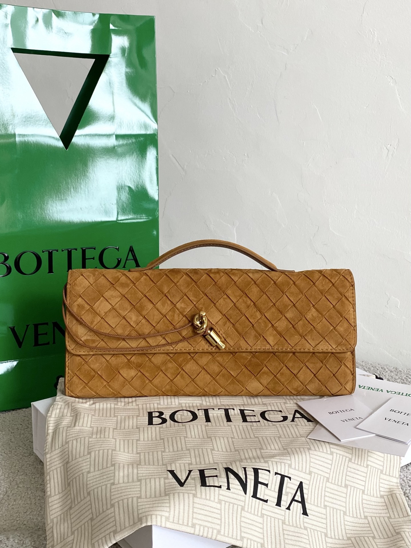 Bagsaaa B0tt*ga Ven*ta Andiamo Clutch 741511 brown suede - 31cm