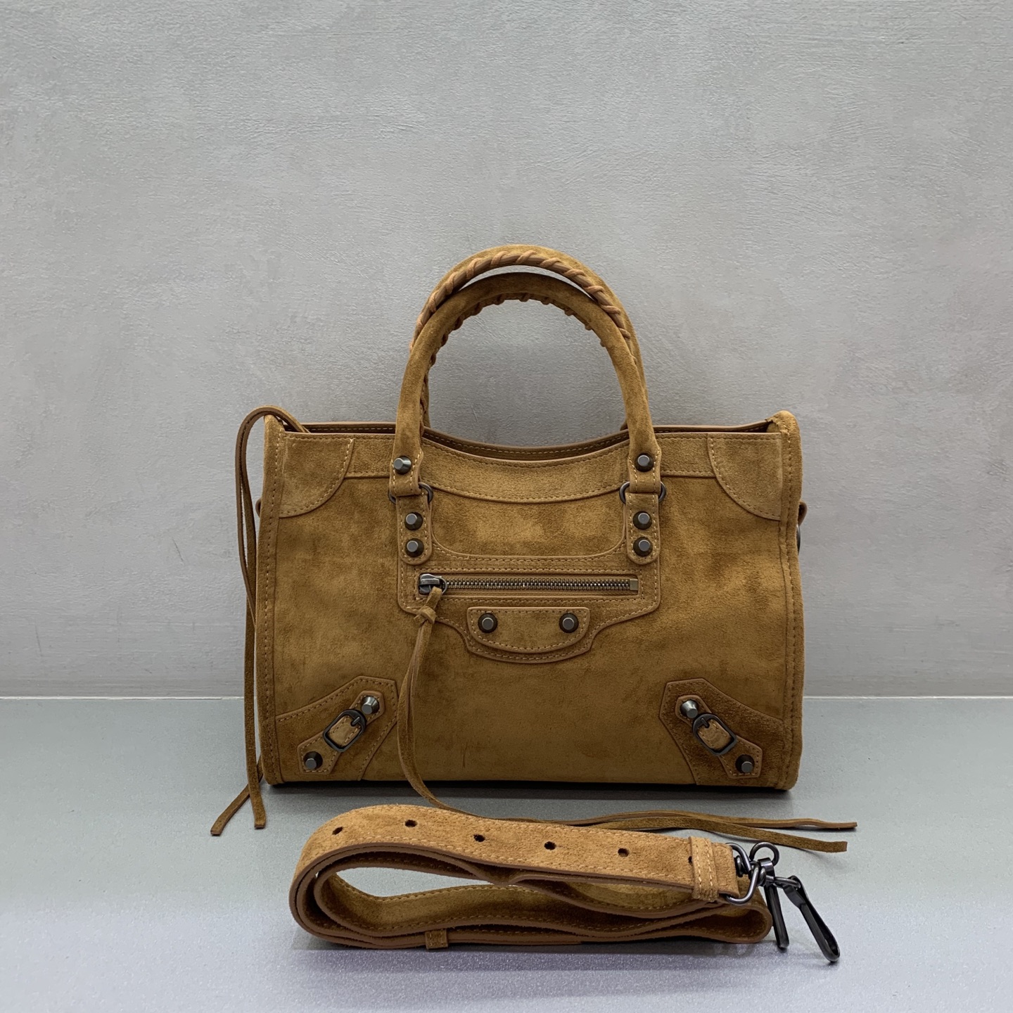 Bagsaaa Ba1en*iaga Le City bag brown suede - 30cm