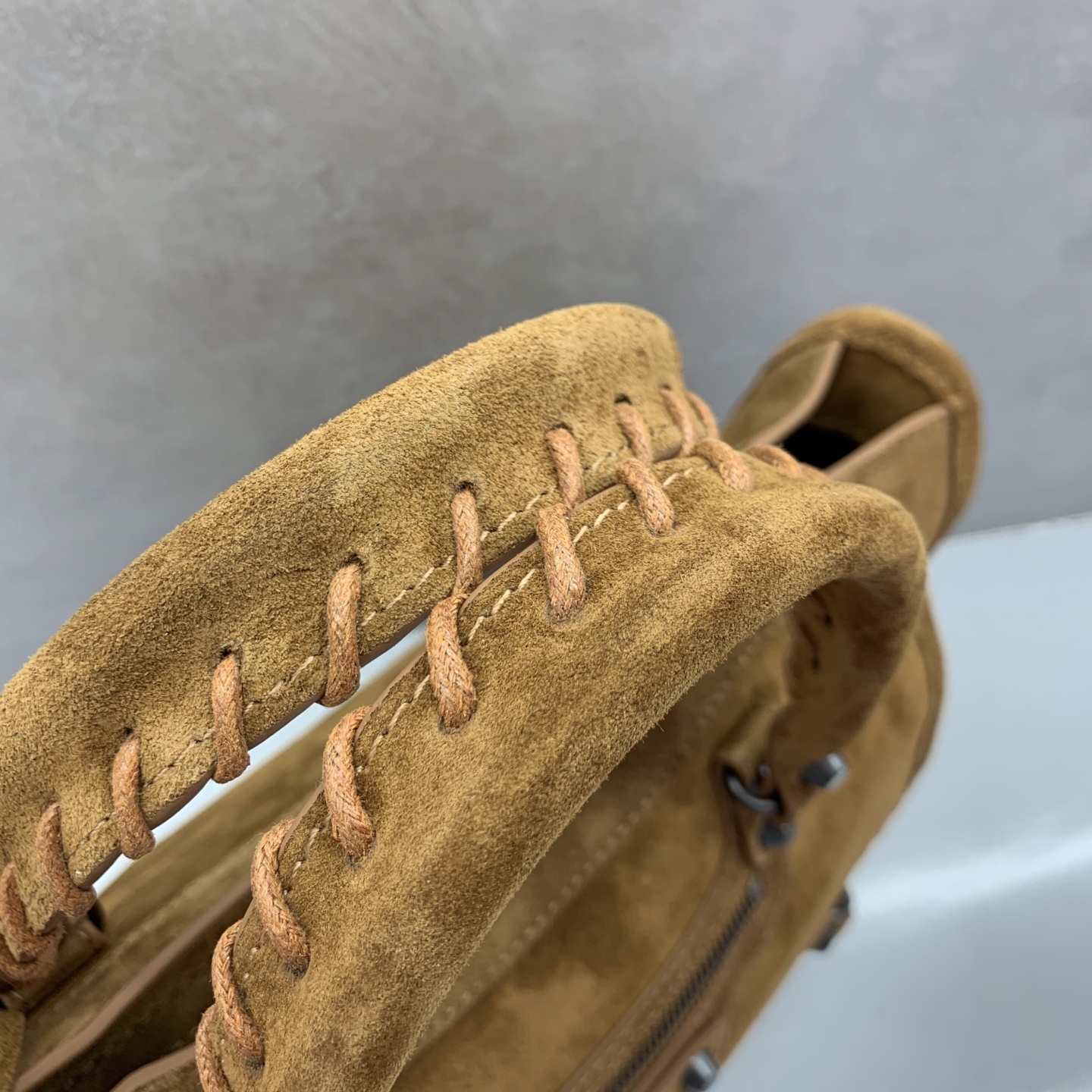 Bagsaaa Ba1en*iaga Le City bag brown suede - 30cm