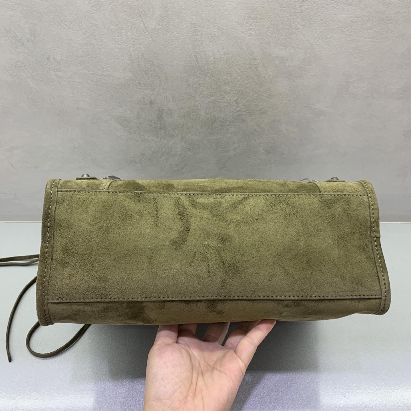 Bagsaaa Ba1en*iaga Le City bag green suede - 30cm