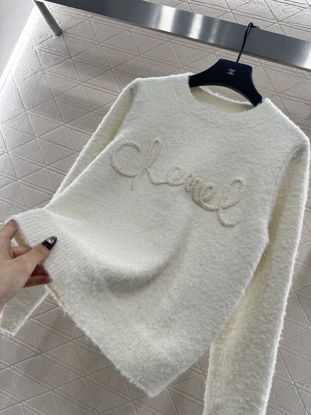 Bagsaaa Ch**el sweater with the brand name embroidered white