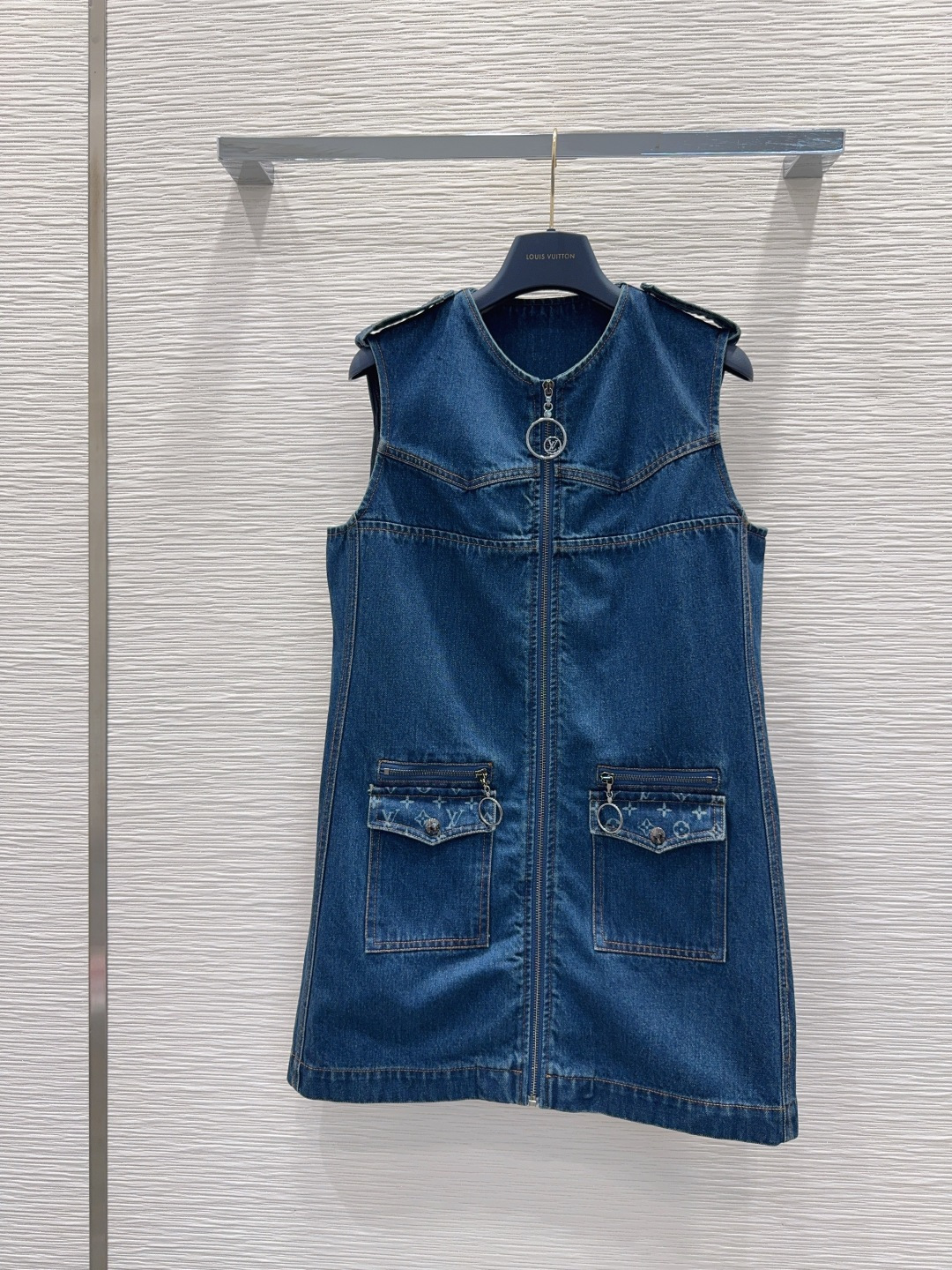 Bagsaaa L0vis Vvtt0n Raw Denim Zip-Up Dress