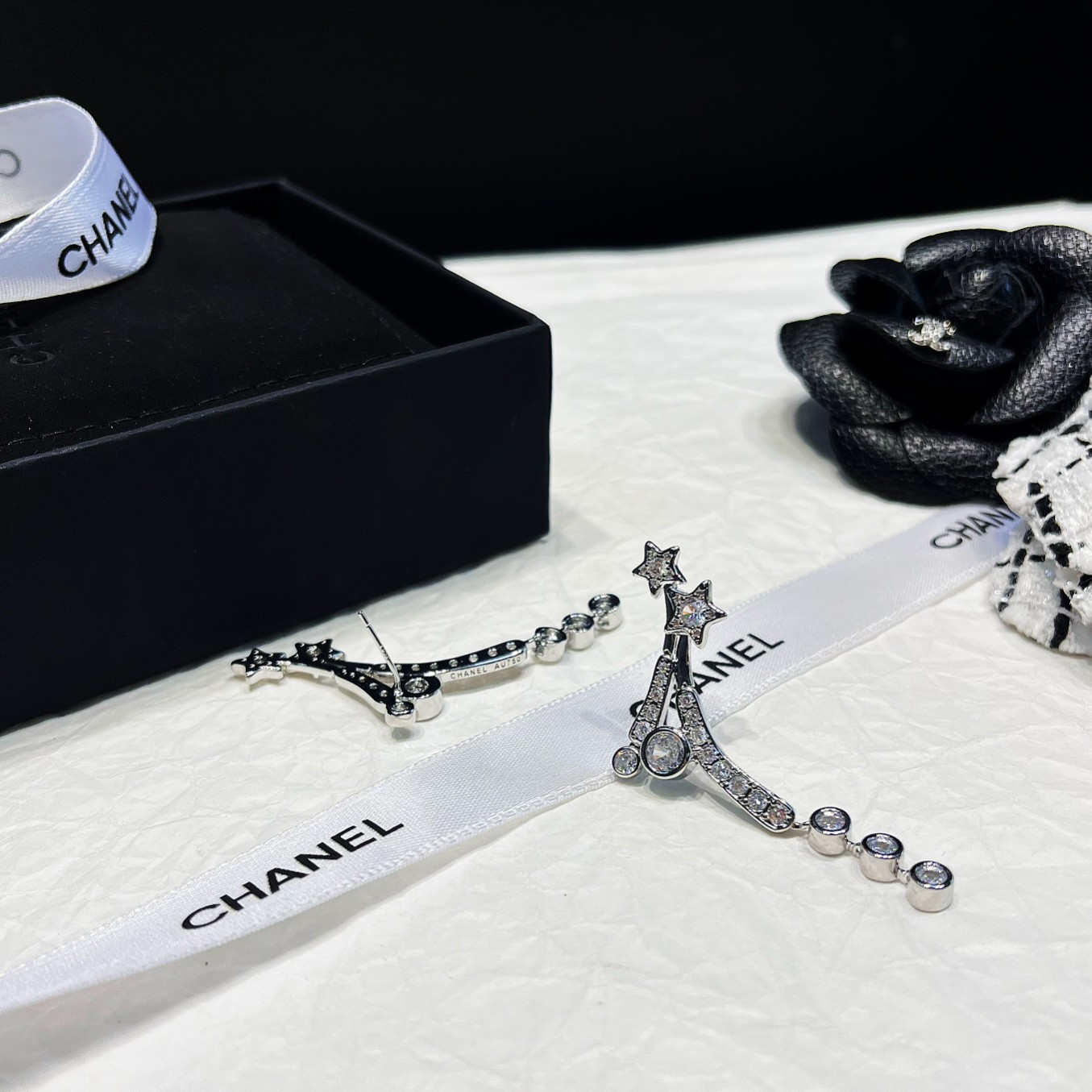 Bagsaaa Ch**el Earrings 27