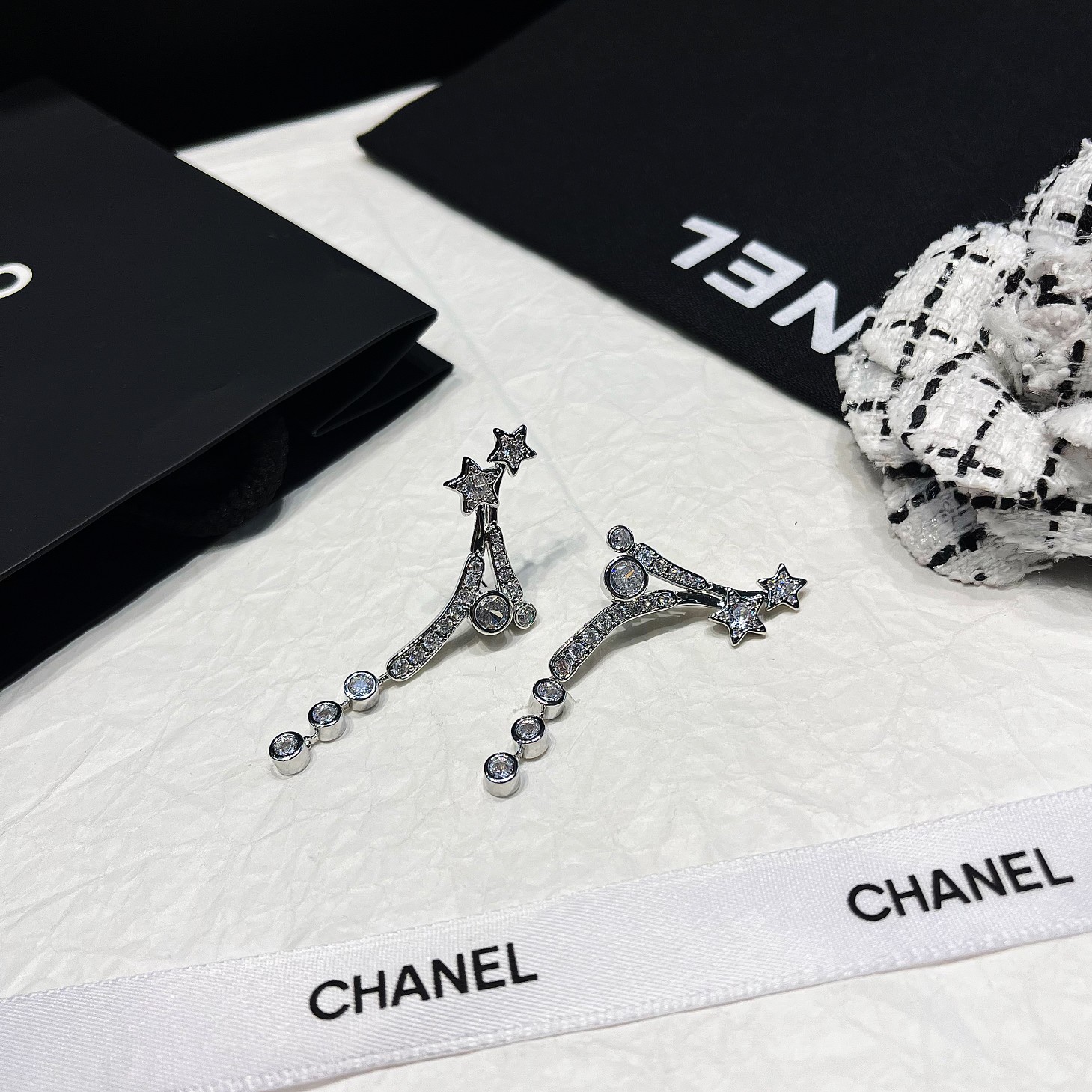 Bagsaaa Ch**el Earrings 27