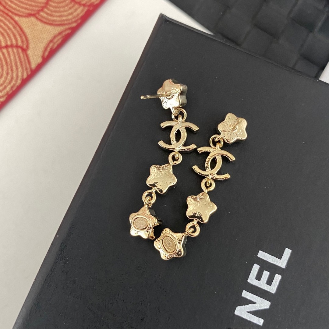 Bagsaaa Ch**el Earrings 28