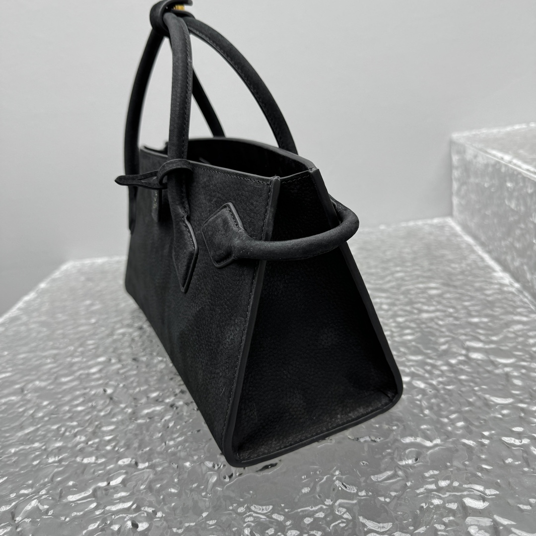 Bagsaaa Alaïa Le Teckel tote bag in black suede - 30cm